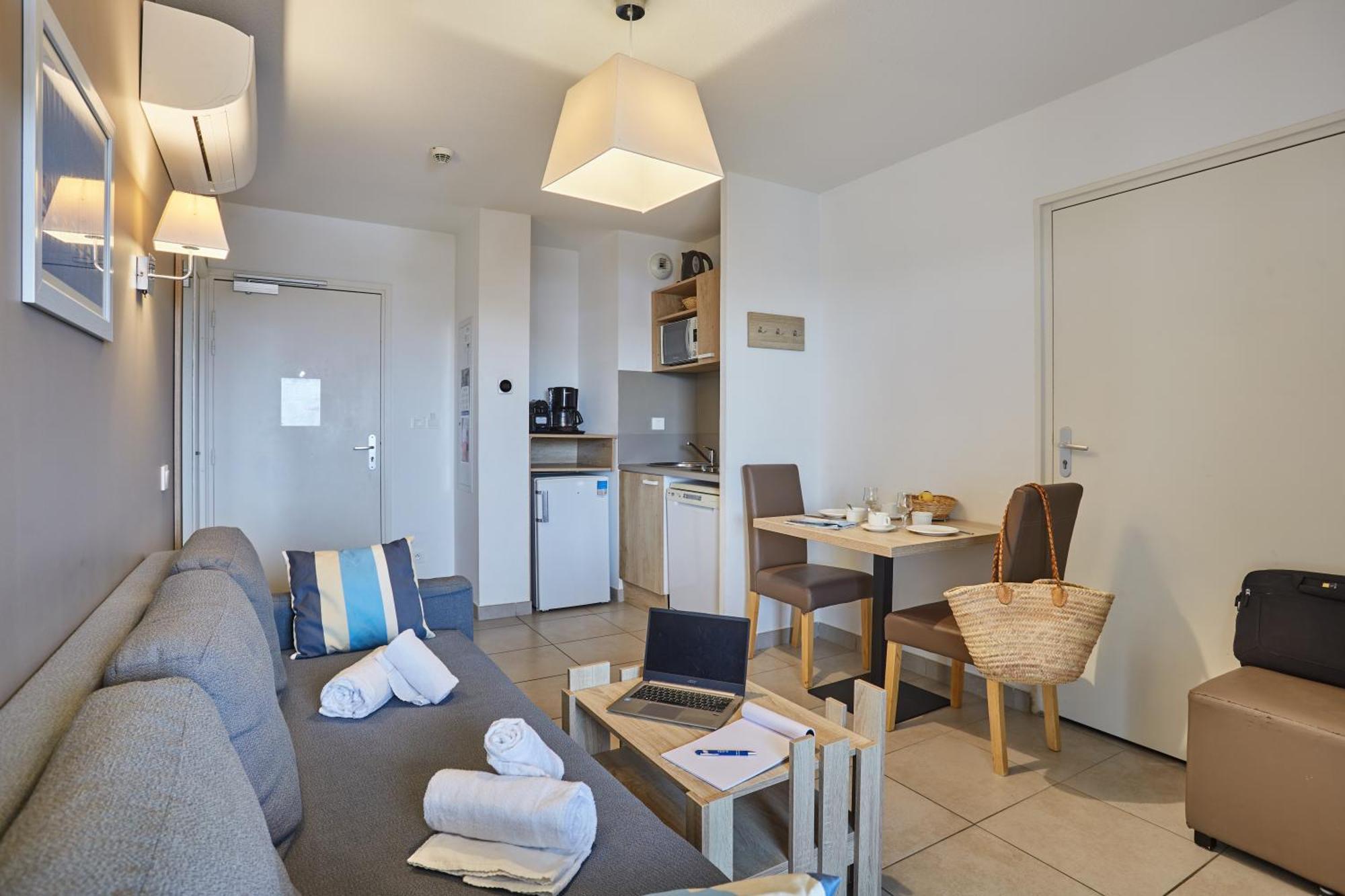 Residence Odalys Le Lotus Blanc Le Barcarès Екстериор снимка